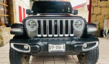 
									Jeep WRANGLER SAHARA 2019 completo								