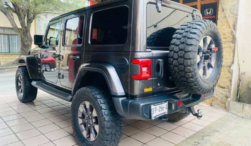 
								Jeep WRANGLER SAHARA 2019 completo									