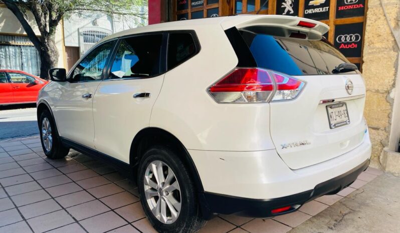 
								Nissan X-TRAIL 2015 completo									